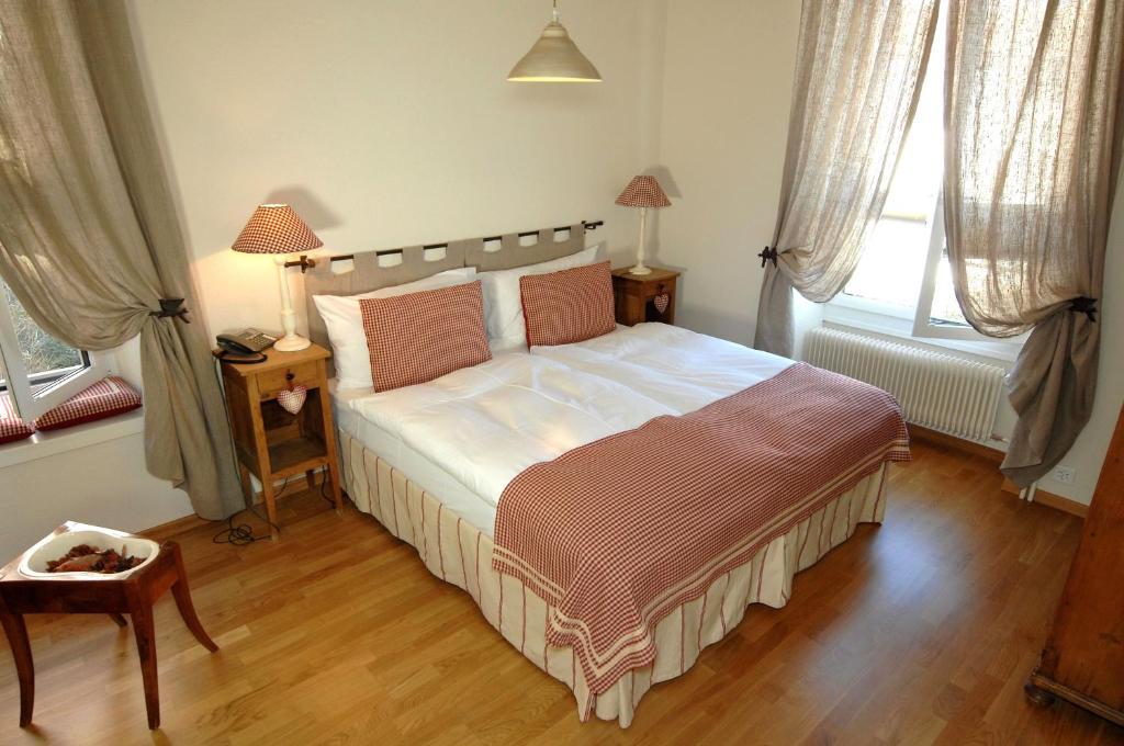 Auberge De La Gare Grandvaux Ruang foto